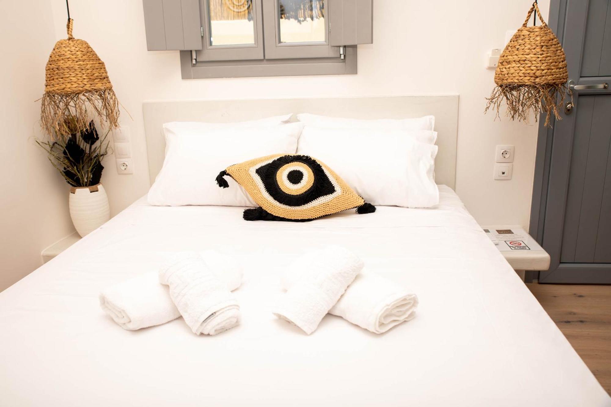 Aidani Luxurious Rooms Vothon Exterior photo