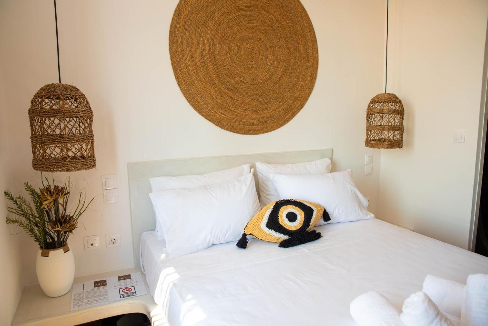Aidani Luxurious Rooms Vothon Room photo